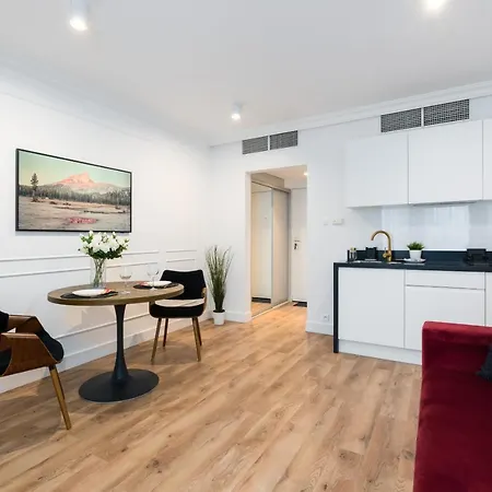 Mtp Zwierzyniecka Business Studio - Free Parking By Renters Apartment Poznan